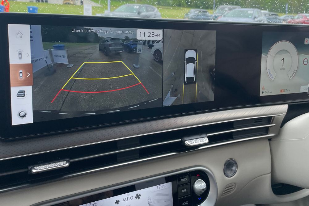 Genesis GV60 Parking