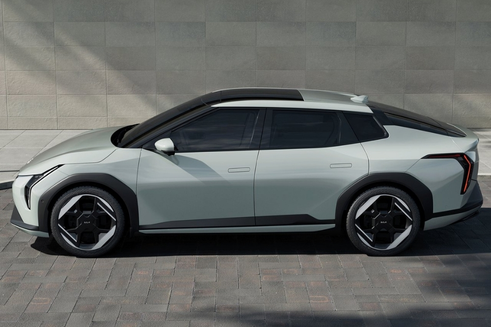 EV 4 Side Profile